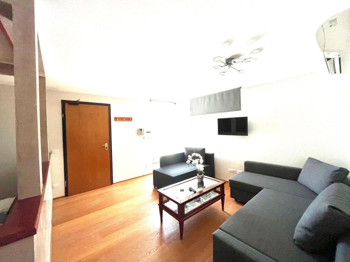 Oderisi Studio Suite, Rome